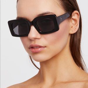 FreePeople I Babetown black square sunglasses